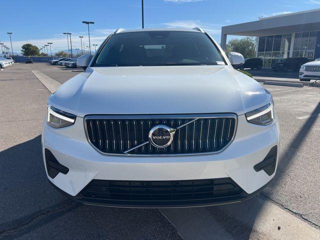 new 2025 Volvo XC40 car, priced at $39,995