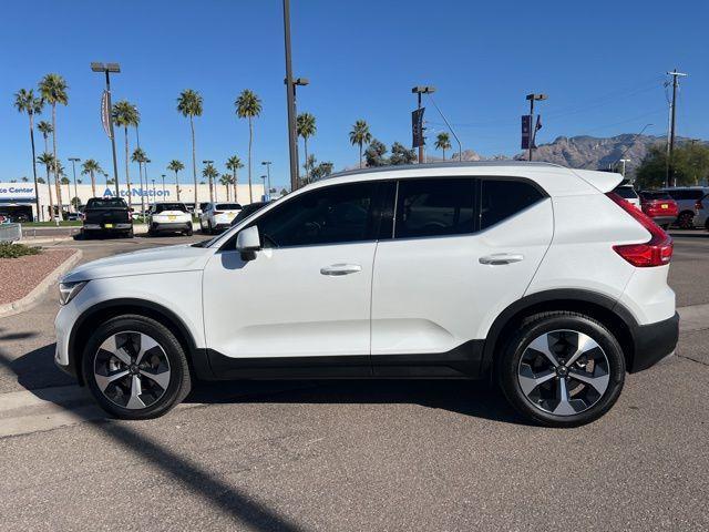 new 2025 Volvo XC40 car, priced at $39,995