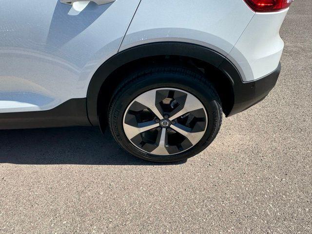 new 2025 Volvo XC40 car, priced at $45,918
