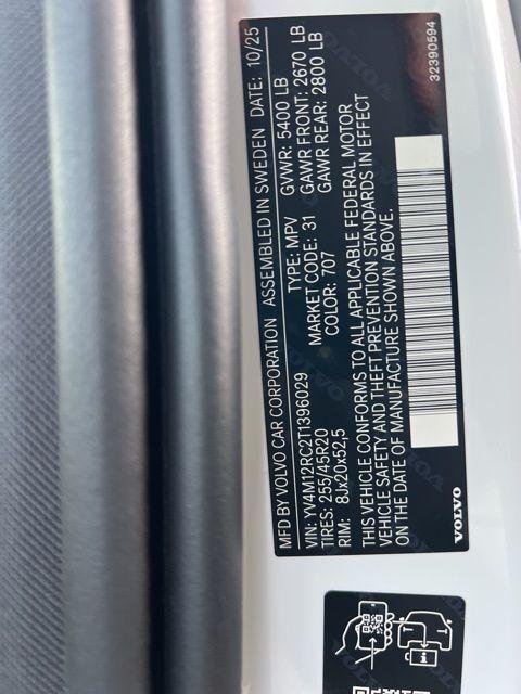 new 2026 Volvo XC60 car, priced at $56,015