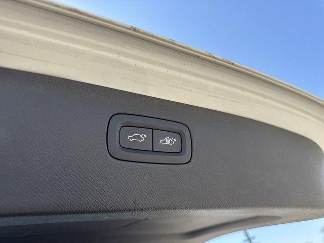 used 2023 Volvo XC90 Recharge Plug-In Hybrid car, priced at $39,995