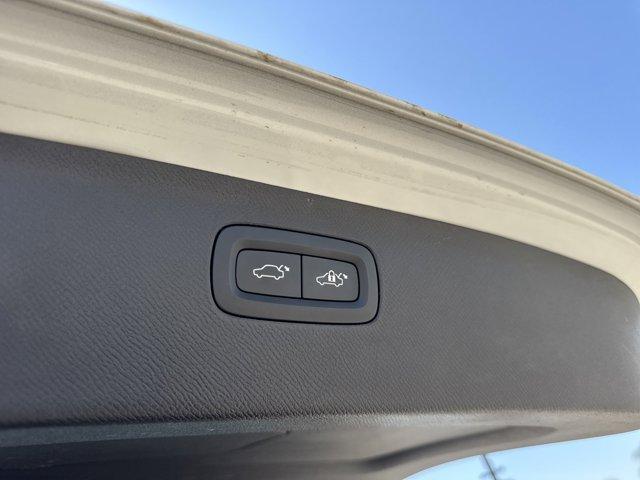 used 2023 Volvo XC90 Recharge Plug-In Hybrid car, priced at $39,995