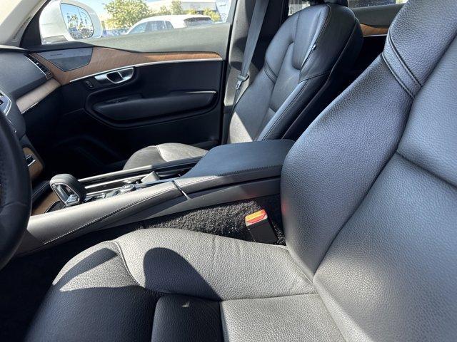 used 2023 Volvo XC90 Recharge Plug-In Hybrid car, priced at $39,995