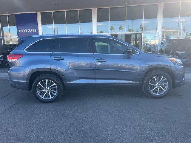 used 2019 Toyota Highlander car, priced at $26,999