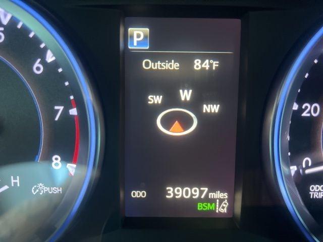 used 2019 Toyota Highlander car, priced at $26,999