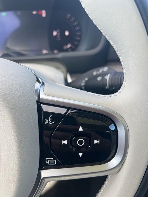 new 2026 Volvo XC90 car, priced at $72,270