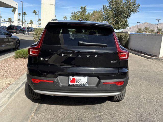 new 2025 Volvo XC40 car, priced at $38,995