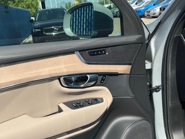 new 2026 Volvo XC90 car, priced at $70,410