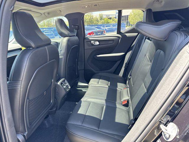 new 2025 Volvo XC40 car, priced at $39,995
