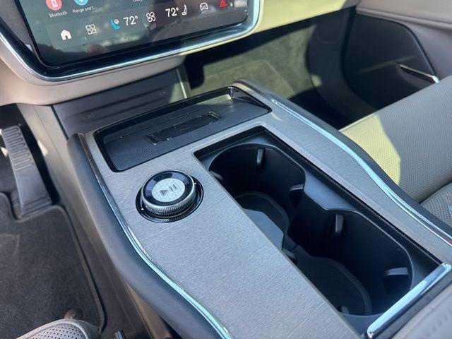 new 2025 Volvo EX90 car, priced at $80,025