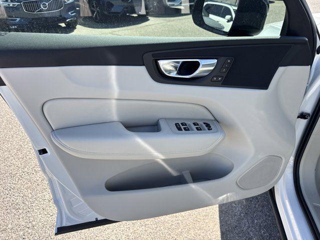 new 2025 Volvo XC60 Plug-In Hybrid car, priced at $58,995