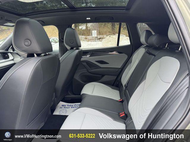 used 2025 Volkswagen Tiguan car, priced at $35,800