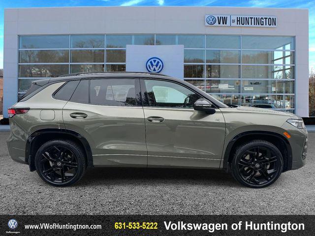 used 2025 Volkswagen Tiguan car, priced at $35,800