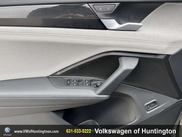 used 2025 Volkswagen Tiguan car, priced at $35,800