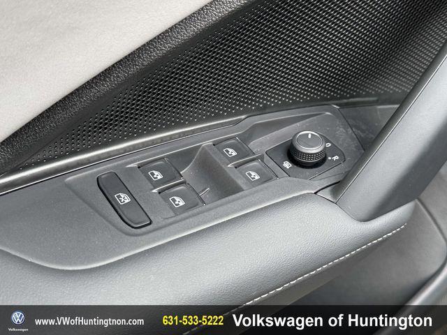 used 2025 Volkswagen Tiguan car, priced at $35,800