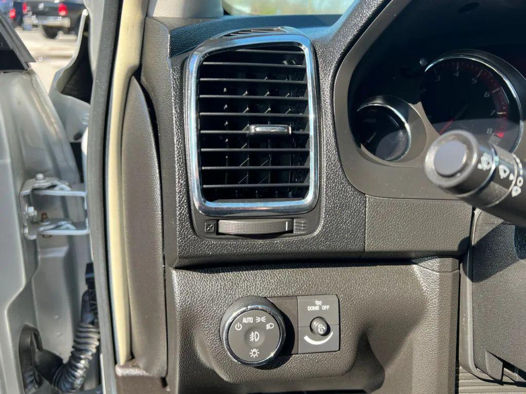 used 2009 GMC Acadia car, priced at $5,990