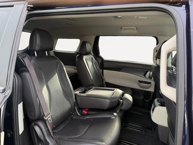 used 2024 Kia Carnival car, priced at $27,989