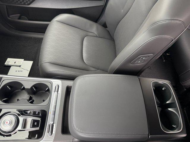 new 2026 Kia Carnival Hybrid car, priced at $51,277