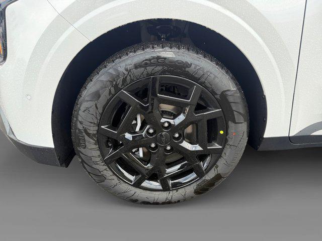 new 2026 Kia Carnival Hybrid car, priced at $51,277