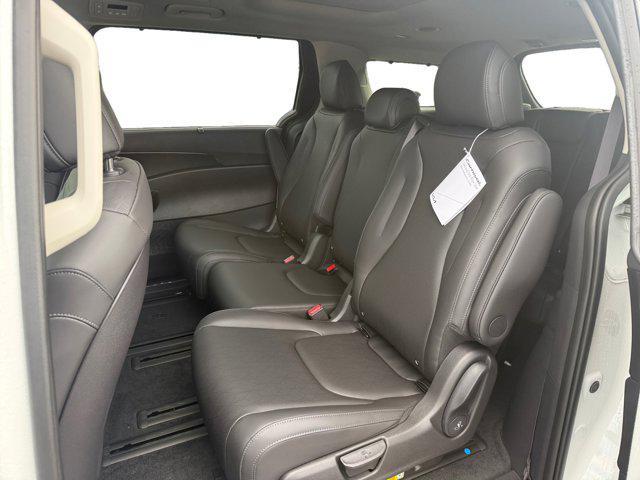 new 2026 Kia Carnival Hybrid car, priced at $51,277