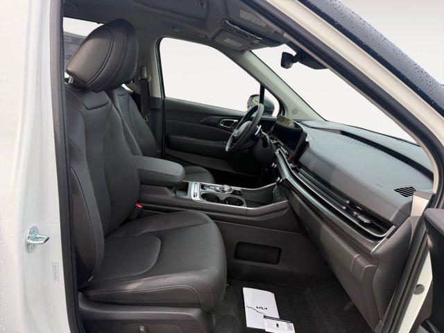 new 2026 Kia Carnival Hybrid car, priced at $51,277