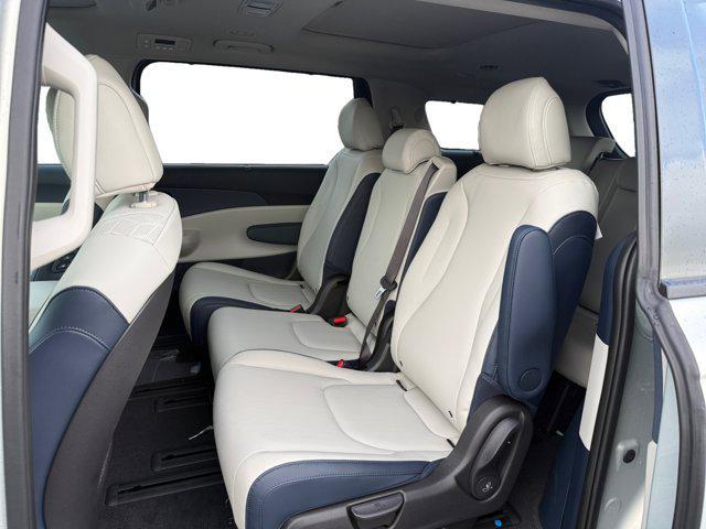 new 2026 Kia Carnival Hybrid car, priced at $50,287