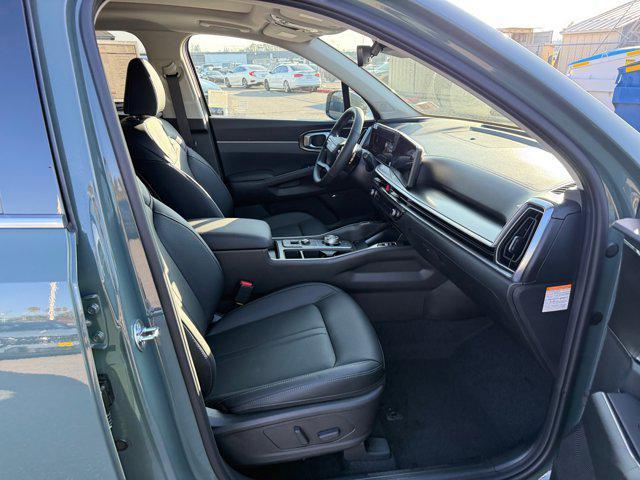 new 2026 Kia Sorento Hybrid car, priced at $42,743