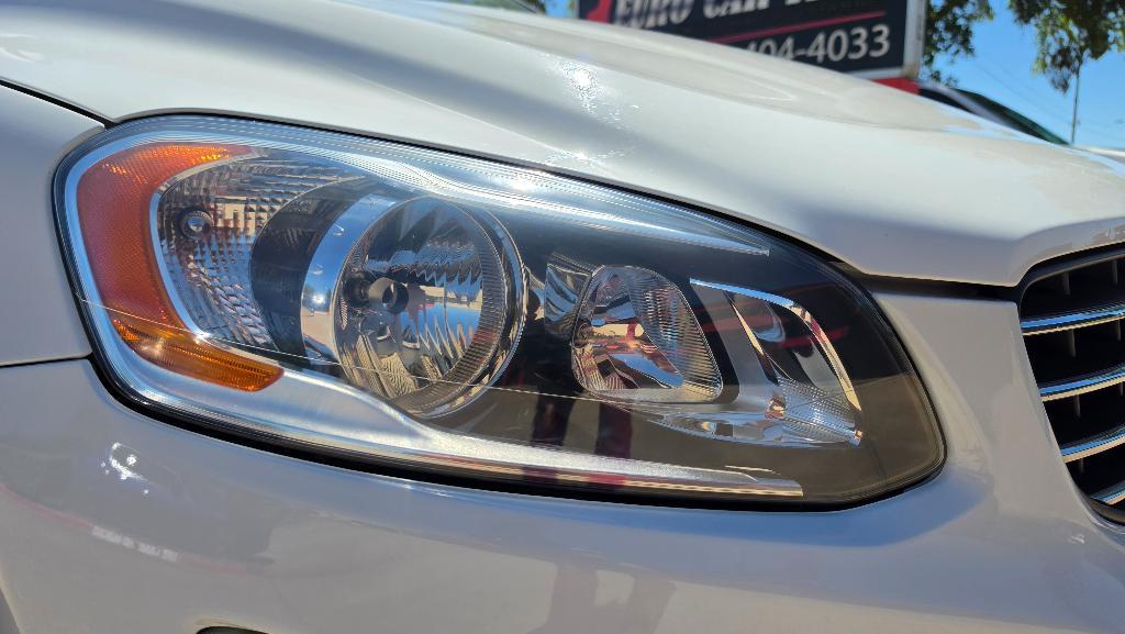 used 2015 Volvo XC60 car, priced at $8,650