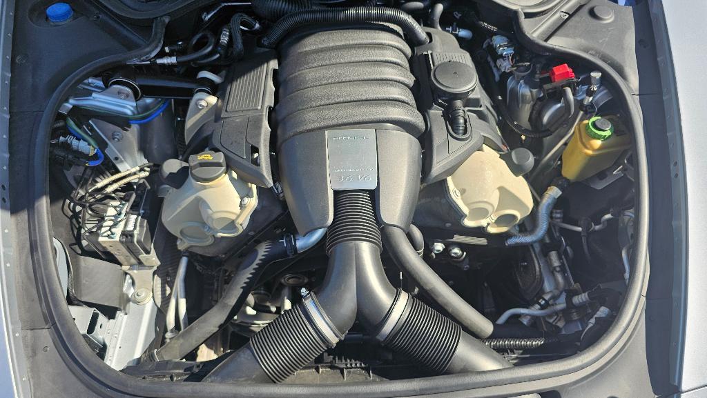 used 2016 Porsche Panamera car, priced at $18,950