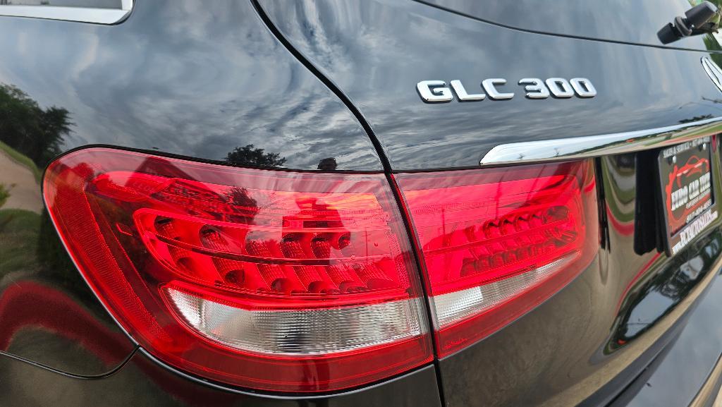 used 2019 Mercedes-Benz GLC 300 car, priced at $14,650