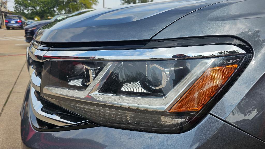 used 2021 Volkswagen Atlas car, priced at $14,500