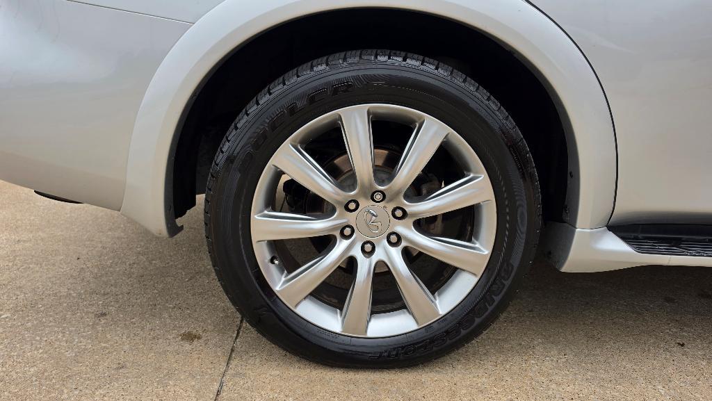 used 2012 INFINITI QX56 car, priced at $8,450