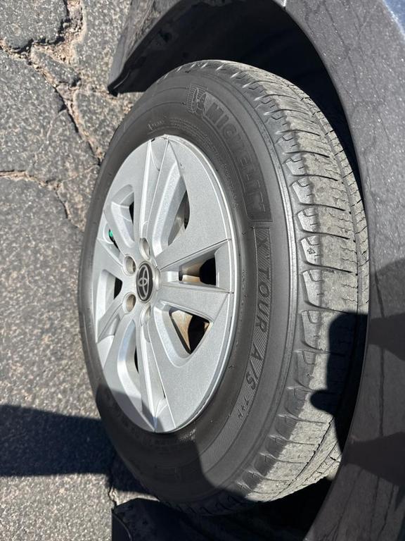 2017 Magnetic Gray Metallic Toyota Prius