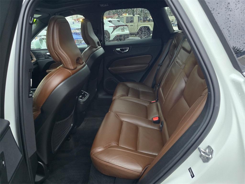 used 2021 Volvo XC60 car, priced at $27,888