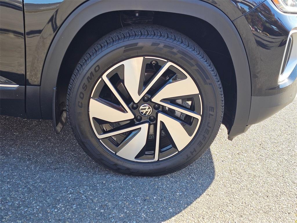 used 2024 Volkswagen Atlas car, priced at $29,988