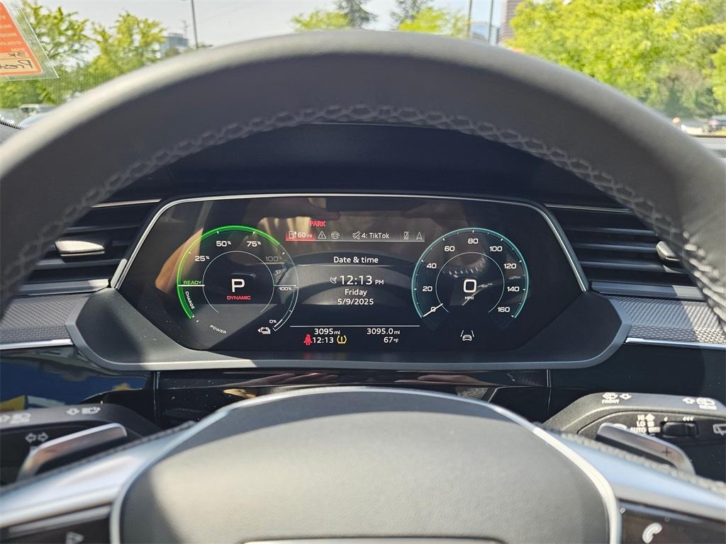 2024 Daytona Gray Pearl Effect Audi SQ8 e-tron