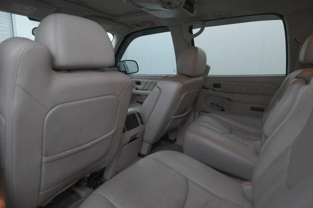 used 2005 Cadillac Escalade ESV car, priced at $6,495
