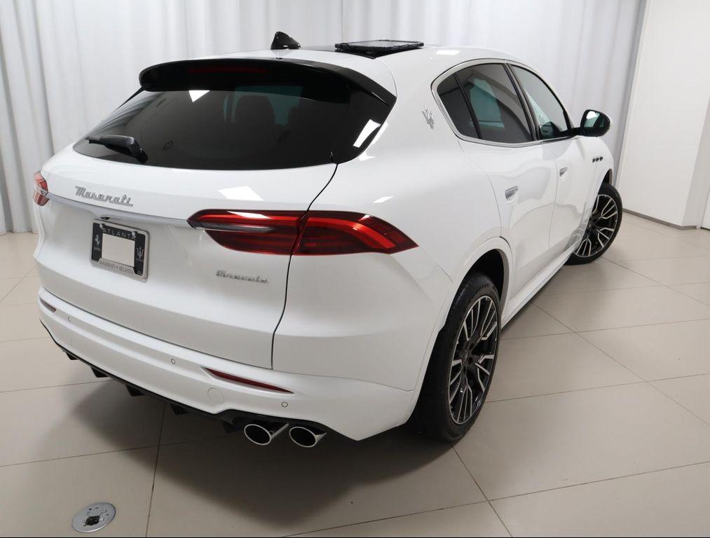 new 2025 Maserati Grecale car, priced at $79,990