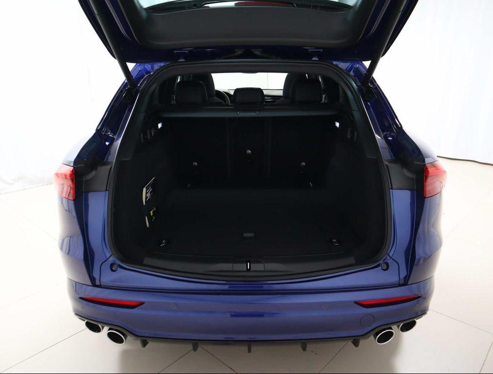 new 2025 Maserati Grecale car, priced at $87,115