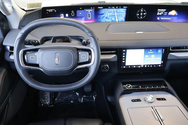new 2025 Lincoln Navigator car, priced at $101,493