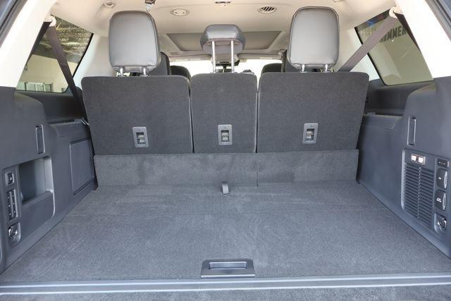 new 2025 Lincoln Navigator car, priced at $101,493