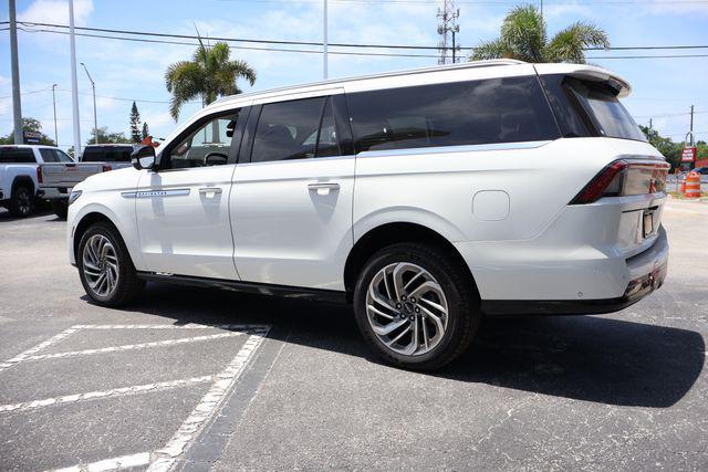 new 2025 Lincoln Navigator car, priced at $101,493