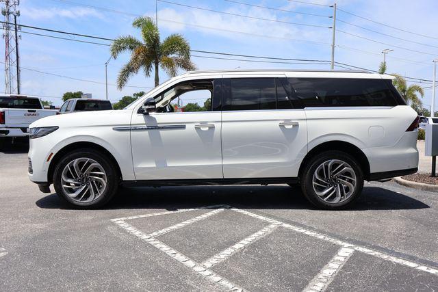 new 2025 Lincoln Navigator car, priced at $101,493