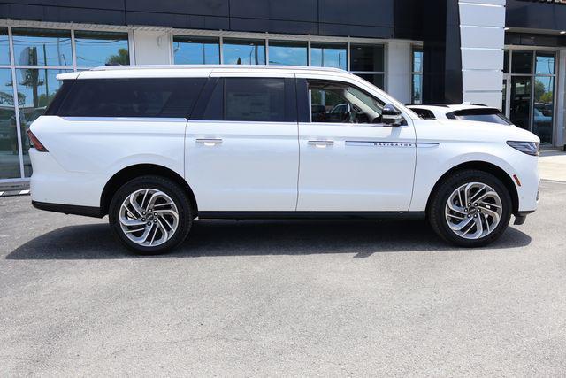 new 2025 Lincoln Navigator car, priced at $101,493