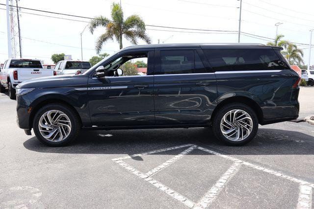 new 2026 Lincoln Navigator car, priced at $108,640