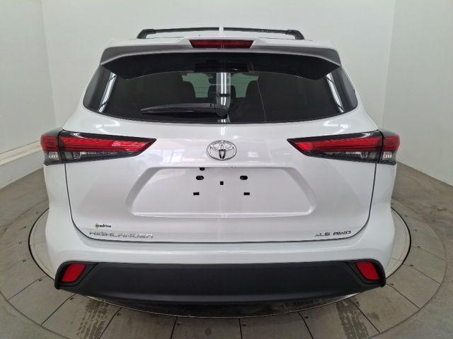 used 2022 Toyota Highlander car, priced at $36,990