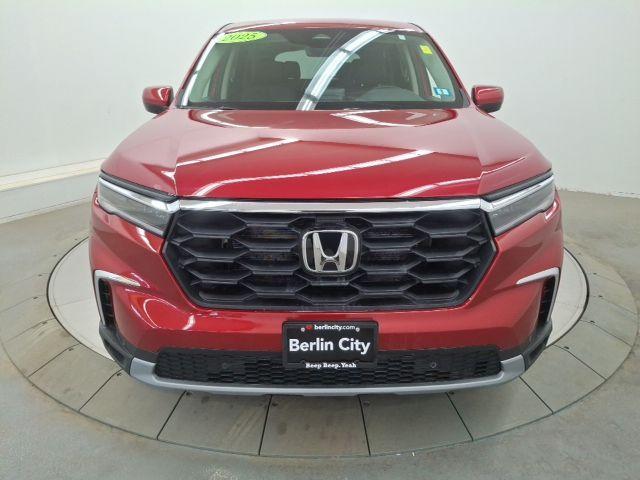 used 2025 Honda Pilot car, priced at $40,808