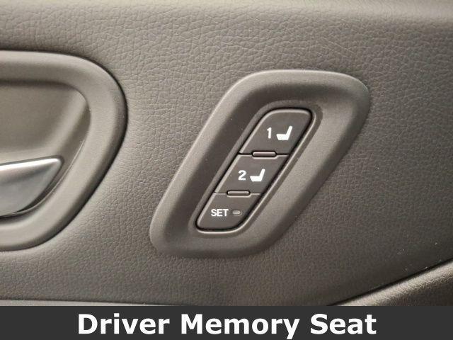 used 2025 Honda Pilot car, priced at $40,808