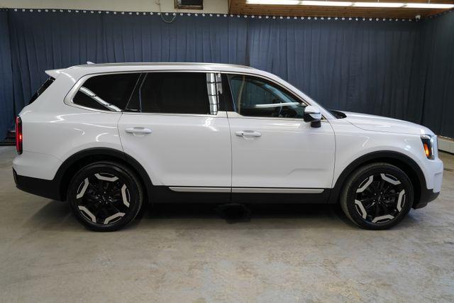 used 2023 Kia Telluride car, priced at $35,450