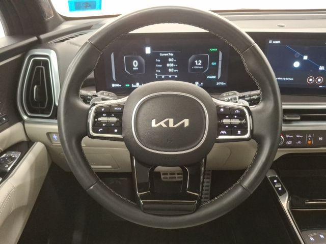 used 2025 Kia Sorento Hybrid car, priced at $36,990